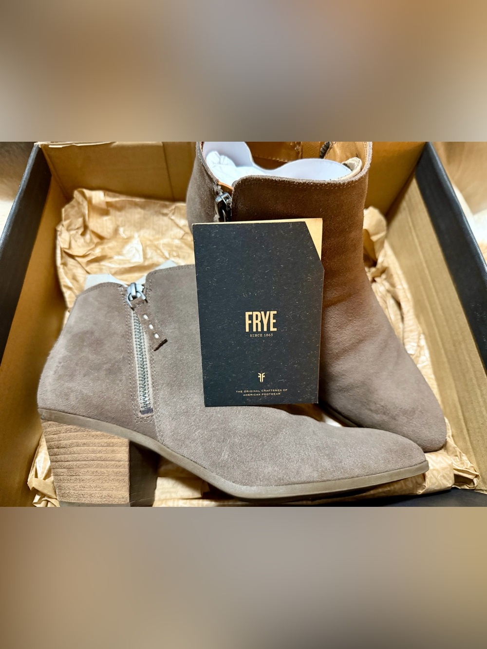 Frye ‘Judith’ Zip Booties - 10